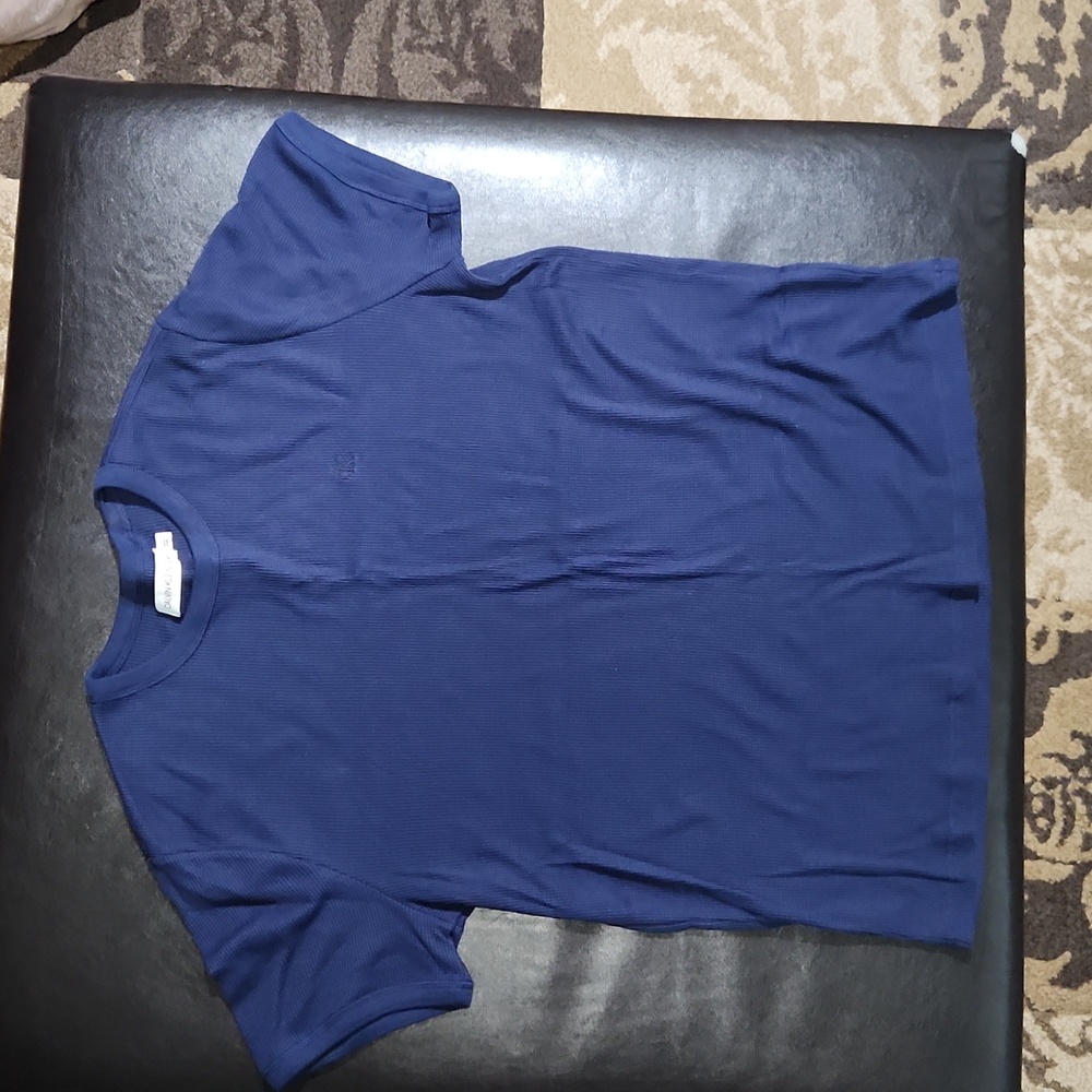 New Calvin Klein short sleeve crew neck waffle shirt
